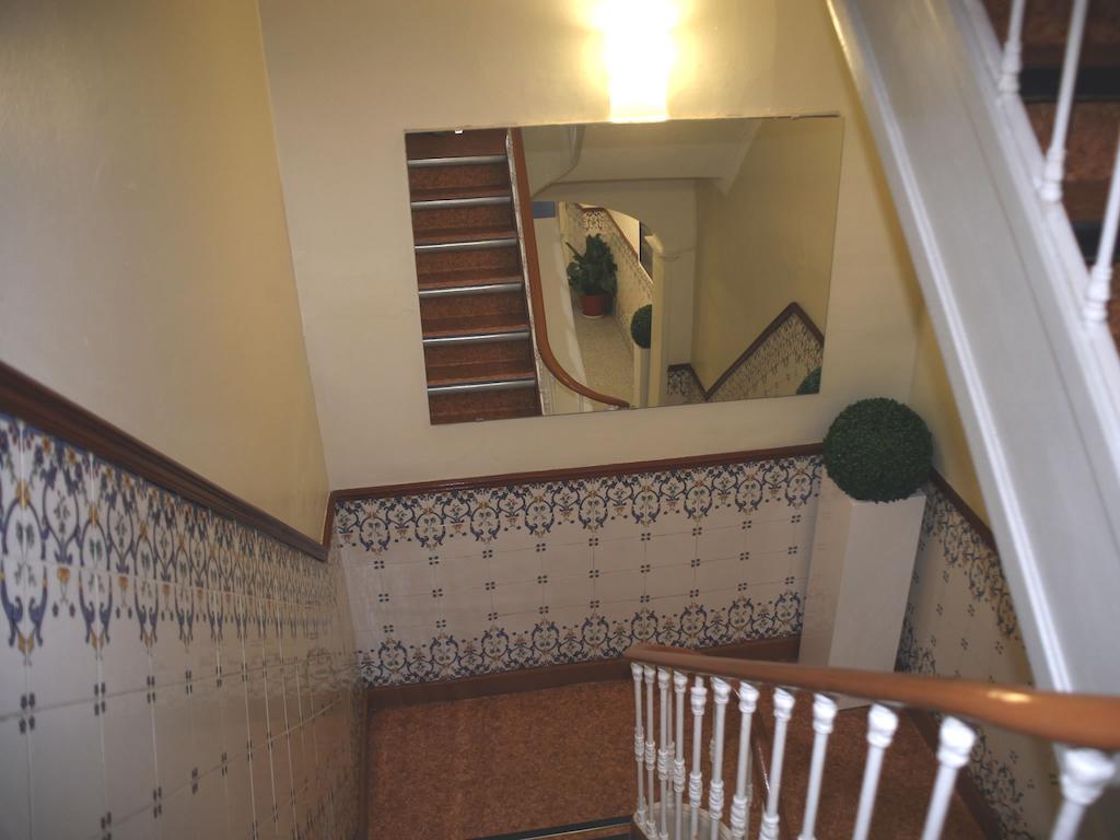 เอสเตรลา โดส อันโชส Hotel ลิสบอน ภายนอก รูปภาพ
